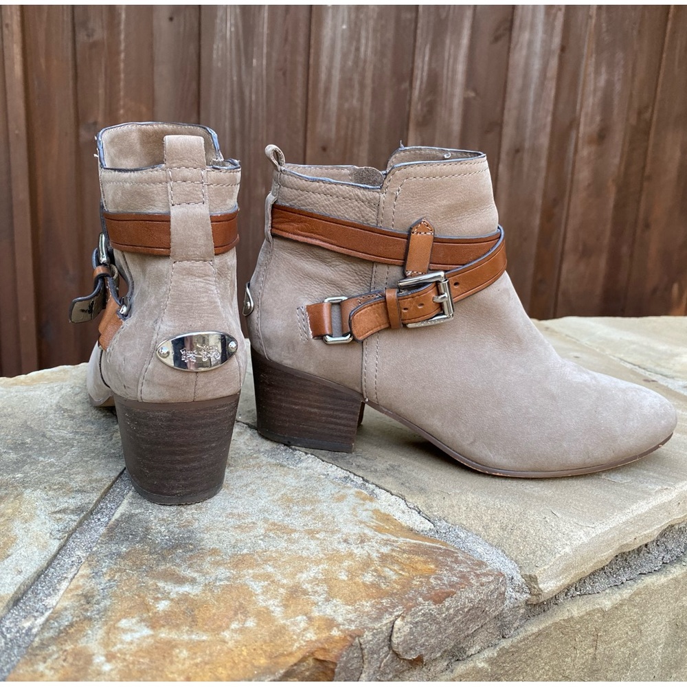 Coach Women’s Booties Block Heel Strap Ankle Boots Sz 6.5 B - Picture 3 of 16
